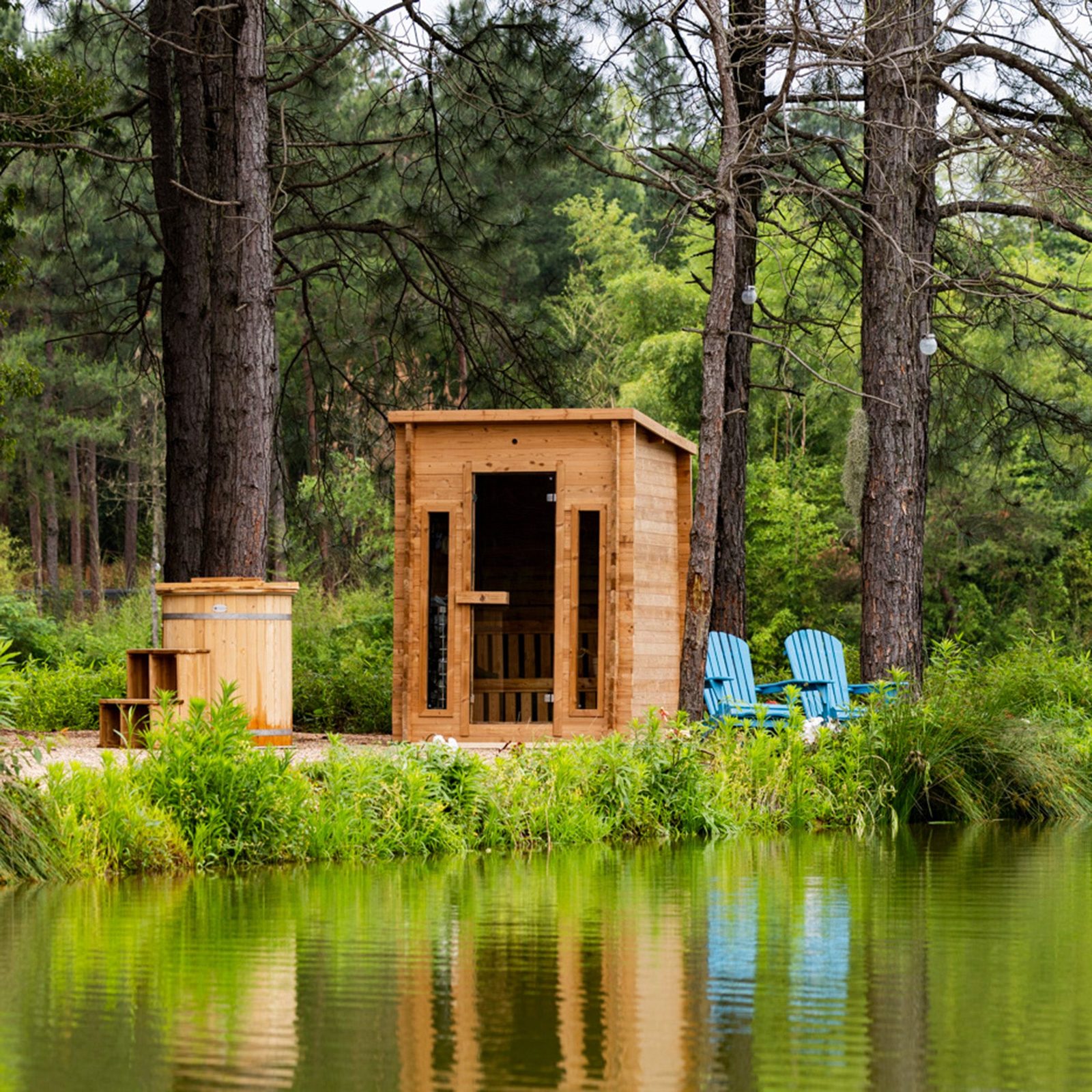 Cabin Outdoor Sauna x Alaskan All-In-One Cold Plunge